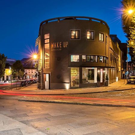 Wake Up Famalicao Aparthotel วีลาโนวา เจ ฟามาลีเกา ภายนอก รูปภาพ